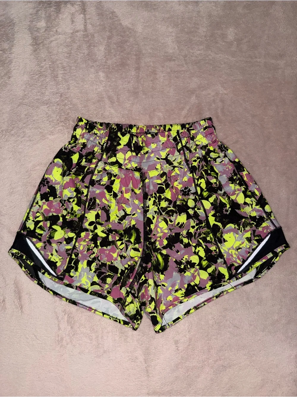 Lululemon multicolor short size 2